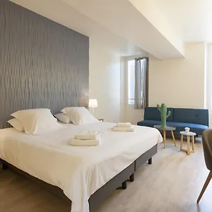  Hotel Restaurant Des Maures France